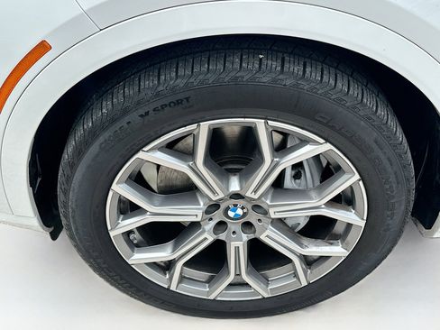 Certified 2024 BMW X7 xDrive40i w/ Climate Comfort Package AWD/4WD image 34