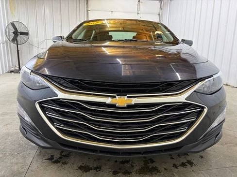 Used 2023 Chevrolet Malibu LT FWD image 2