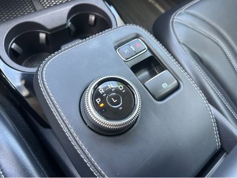 Used 2024 Ford Mustang Mach-E Premium image 25