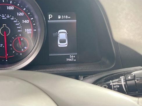 Used 2023 Hyundai Elantra SEL image 12