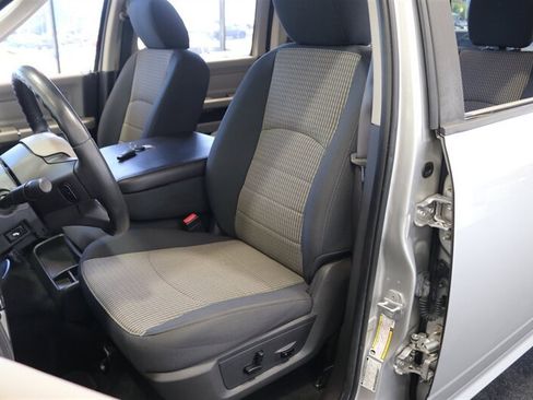 Used 2012 RAM 3500 Big Horn AWD/4WD image 16