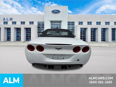 Used 2008 Chevrolet Corvette Convertible w/ Preferred Equipment Group RWD image 8