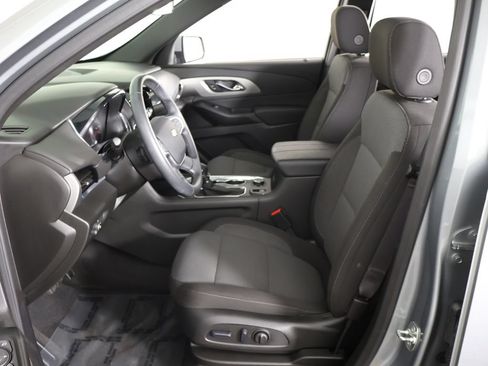 Used 2023 Chevrolet Traverse LT AWD/4WD image 31