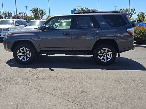 Used 2023 Toyota 4Runner TRD Off-Road Premium w/ Moonroof Package AWD/4WD image 6