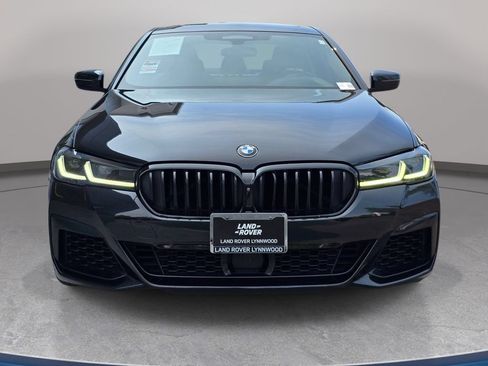 Used 2021 BMW M550i xDrive w/ Executive Package AWD/4WD image 3
