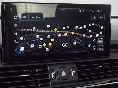 Certified 2025 Audi Q5 2.0T Premium Plus w/ Premium Plus Package AWD/4WD image 13