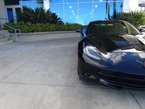 Used 2019 Chevrolet Corvette Stingray Coupe w/ Battery Protection Package image 29