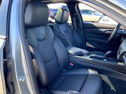Used 2025 Cadillac CT5 Sport RWD image 8