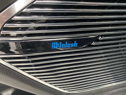 Used 2022 Jeep Grand Cherokee Overland w/ MOPAR Finishing Package image 15