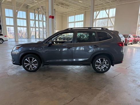 Used 2023 Subaru Forester Limited w/ Popular Package #3 image 6