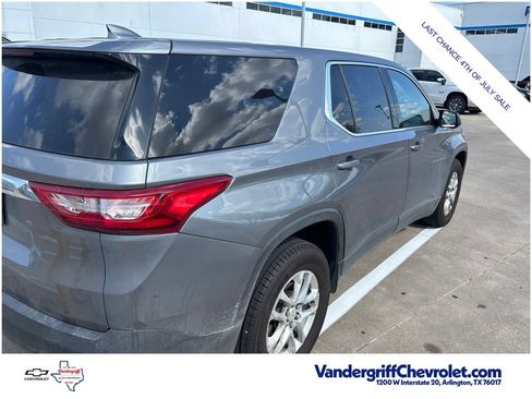 Used 2020 Chevrolet Traverse LS w/ LPO, Floor Liner Package FWD image 5