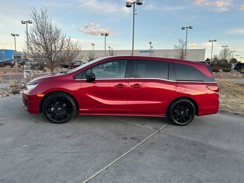 Used 2025 Honda Odyssey Sport-L image 4