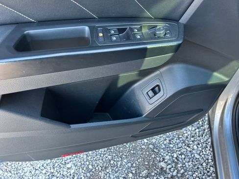 Used 2020 Volkswagen Atlas Cross Sport SEL image 34