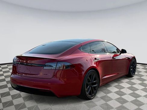 Used 2022 Tesla Model S Plaid AWD/4WD image 2