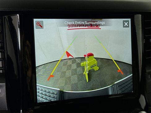 Used 2024 RAM 2500 Tradesman w/ Chrome Appearance Group image 7