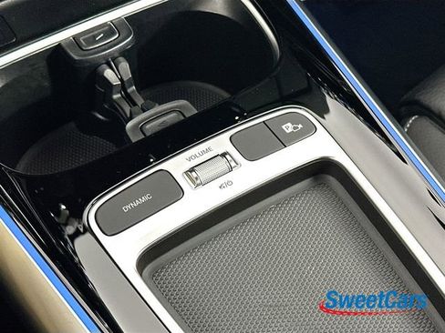 Used 2024 Mercedes-Benz GLA 35 AMG 4MATIC image 29