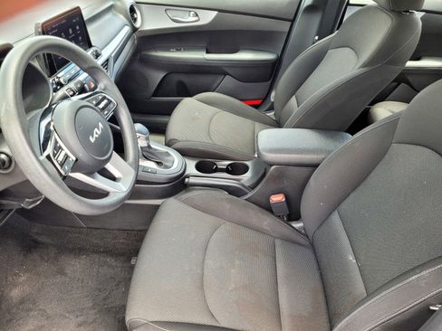 Used 2023 Kia Forte LXS image 16