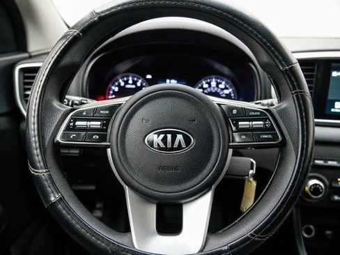 Used 2022 Kia Sportage LX image 31