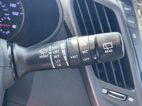 Used 2016 Hyundai Veloster Turbo w/ Option Group 04 FWD image 35