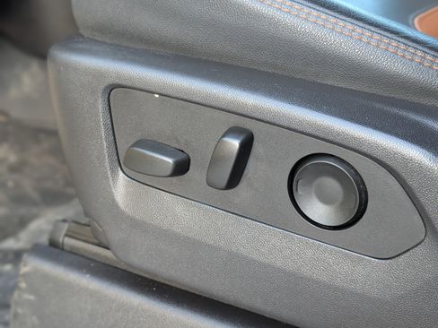 Used 2023 GMC Sierra 1500 AT4 w/ AT4 Premium Package image 39