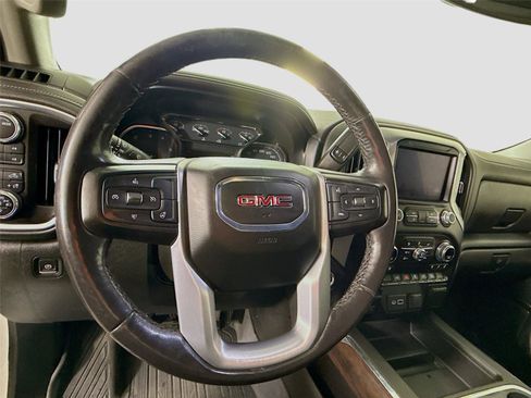 Used 2022 GMC Sierra 2500 SLT w/ SLT Convenience Package image 5