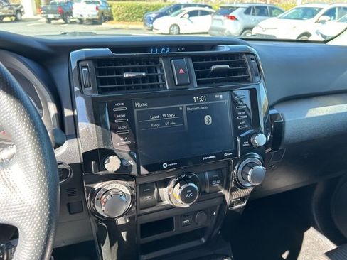 Used 2022 Toyota 4Runner TRD Off-Road image 22