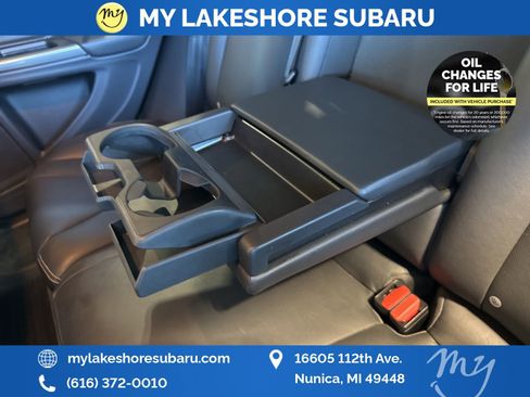 Used 2018 Volvo V60 T5 Dynamic w/ Vision Package image 26