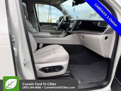 Used 2022 Jeep Wagoneer Series III w/ Premium Group I image 7