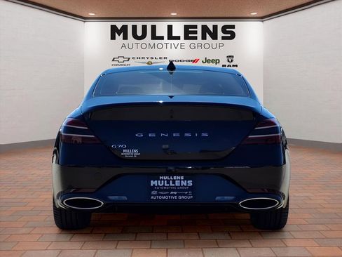 Used 2024 Genesis G70 2.5T image 6