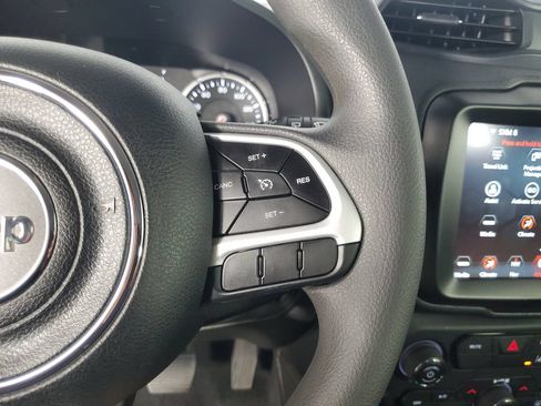 Used 2023 Jeep Renegade Latitude AWD/4WD image 26