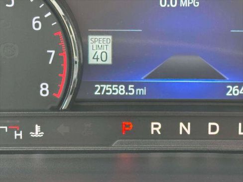 Used 2023 Ford Explorer XLT w/ Equipment Group 202A AWD/4WD image 28