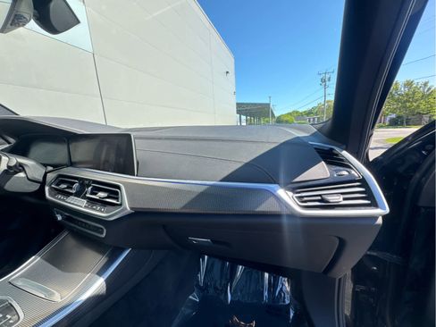 Used 2020 BMW X5 M50i w/ Premium Package AWD/4WD image 29