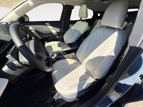 Used 2023 Ford Mustang Mach-E Premium image 10