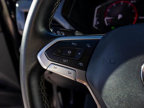 Used 2023 Volkswagen Taos SEL image 22