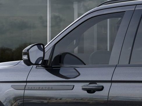 New 2025 Lincoln Navigator Reserve w/ Jet Appearance Package AWD/4WD image 20