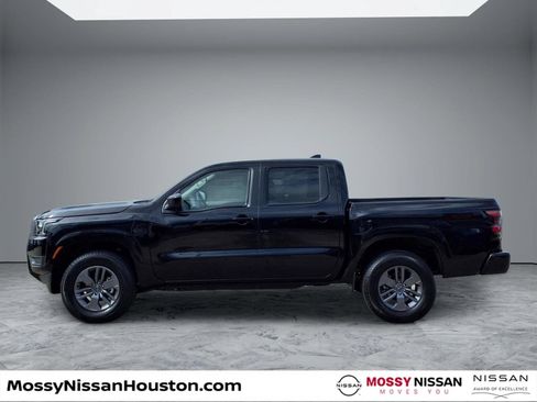 Used 2026 Nissan Frontier SV AWD/4WD image 5