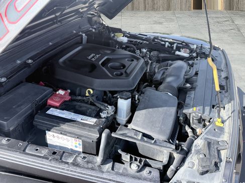 Used 2021 Jeep Wrangler Unlimited Rubicon image 14