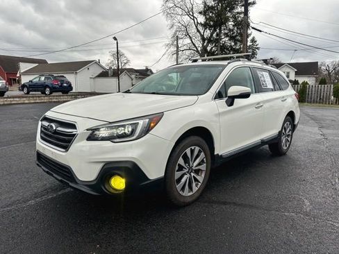 Used 2018 Subaru Outback 3.6R Touring image 3