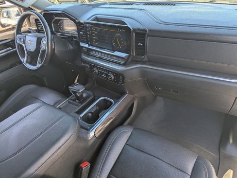 Used 2023 Chevrolet Silverado 1500 LTZ image 13