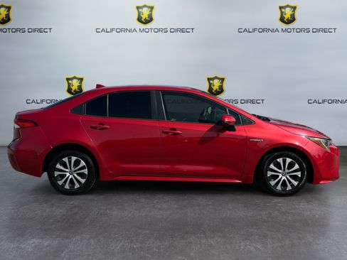 Used 2020 Toyota Corolla LE FWD image 6