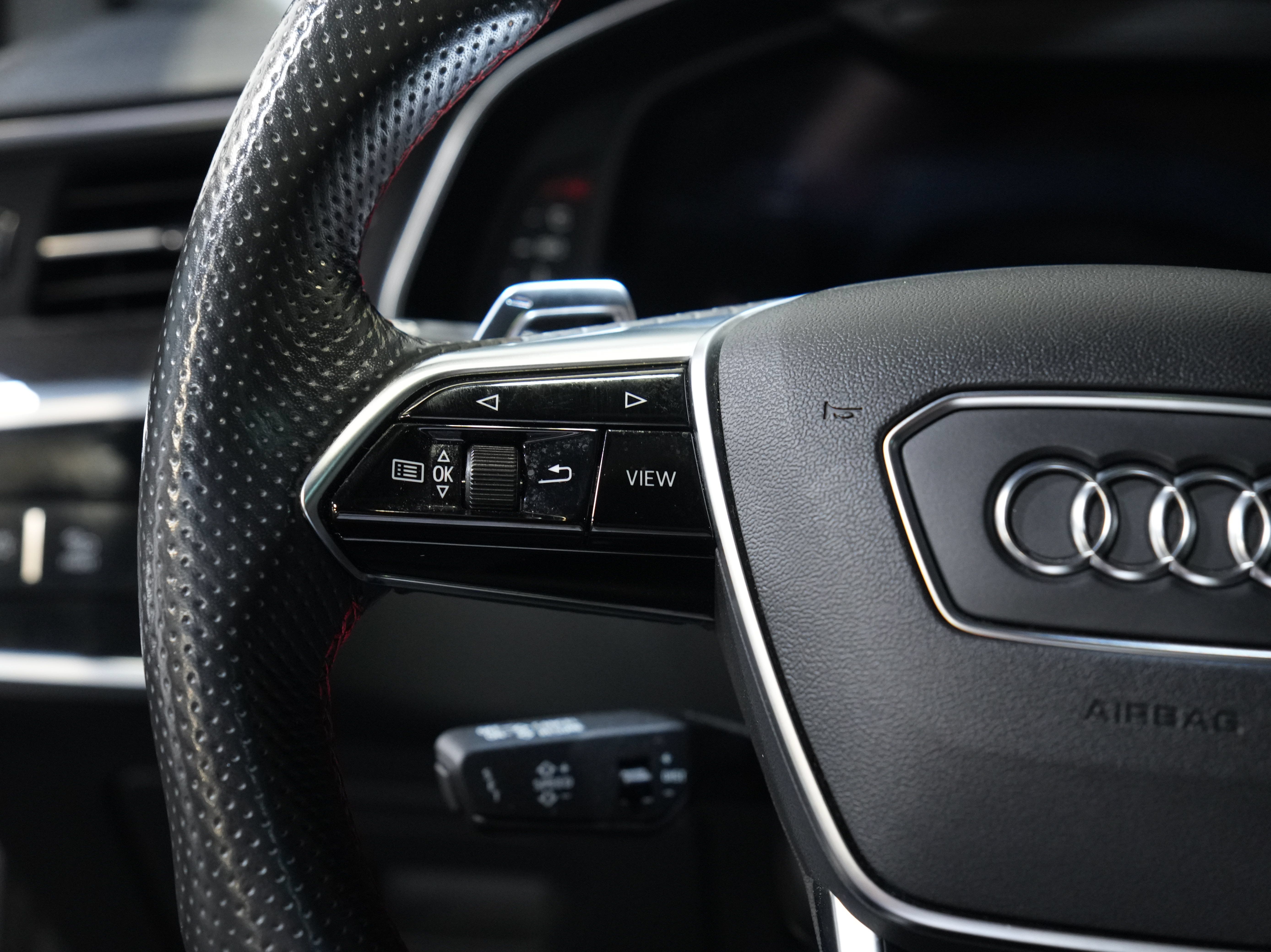 Used 2022 Audi RS 6 AWD/4WD image 41