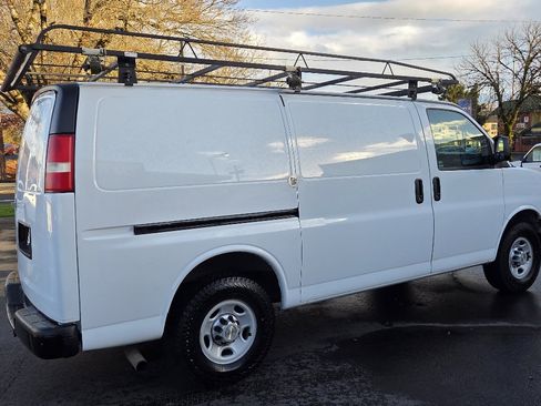 Used 2012 Chevrolet Express 3500 w/ Power Package image 7