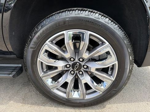 Used 2021 Chevrolet Tahoe High Country AWD/4WD image 31