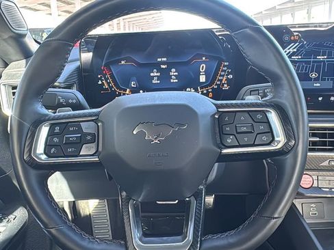 Used 2025 Ford Mustang GT Premium RWD image 11