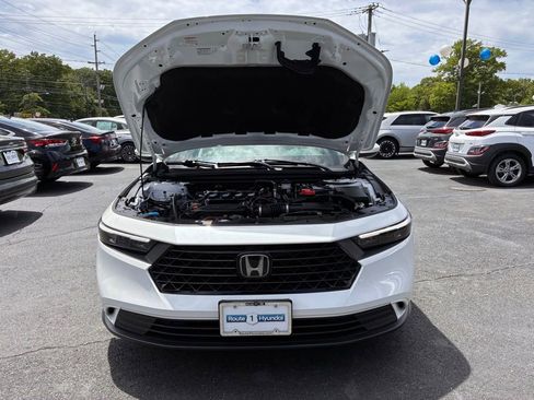 Used 2023 Honda Accord EX image 10