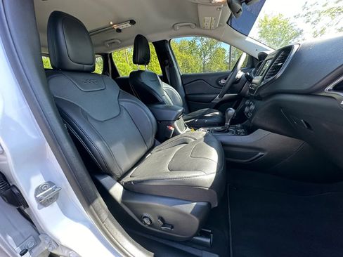 Used 2021 Jeep Cherokee Latitude Lux AWD/4WD image 15
