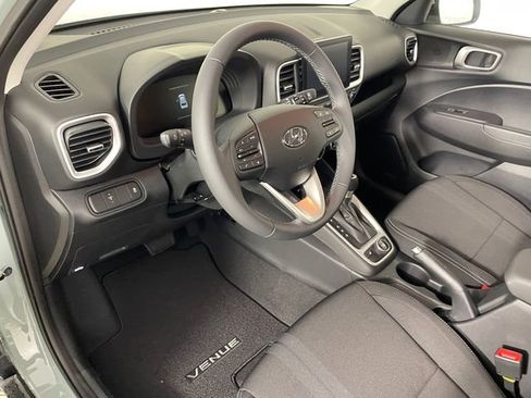 New 2026 Hyundai Venue SEL FWD image 3
