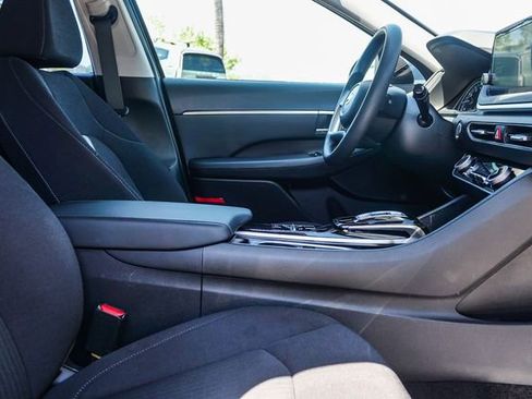 Certified 2023 Hyundai Sonata SEL FWD image 17