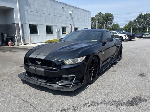 Used 2016 Ford Mustang GT RWD image 13