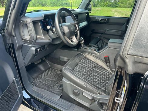 Used 2025 Ford Bronco Big Bend AWD/4WD image 10